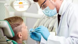 טיפולי השתלות שיניים